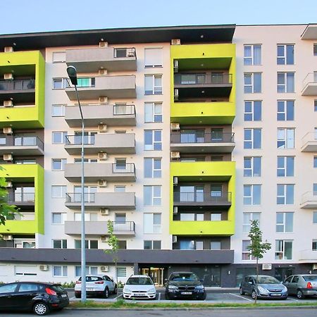 Apartament Prima Nufarul Ralu Oradea Eksteriør billede
