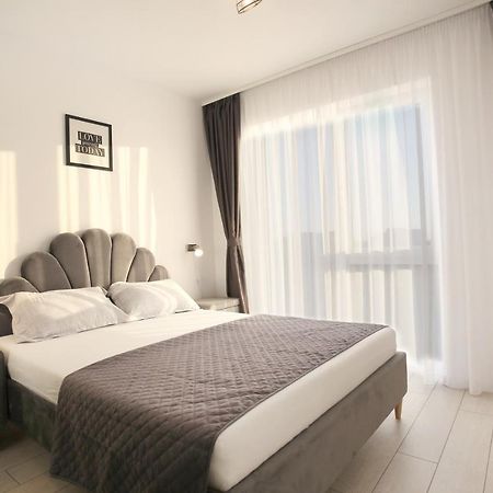 Apartament Prima Nufarul Ralu Oradea Eksteriør billede