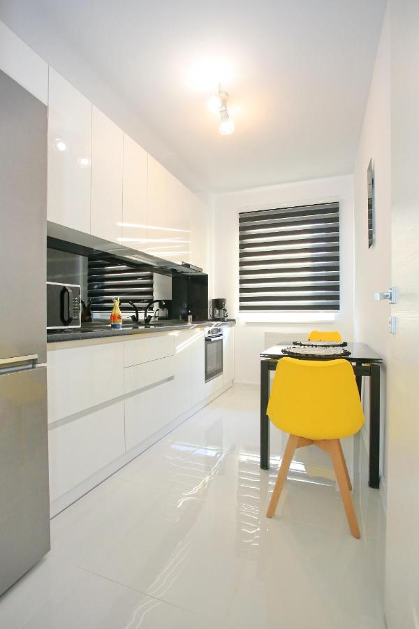 Apartament Prima Nufarul Ralu Oradea Eksteriør billede
