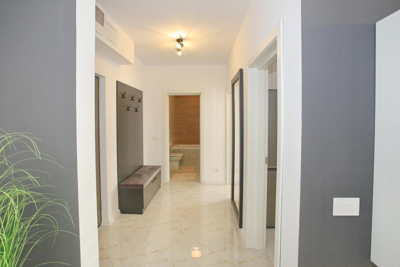 Apartament Prima Nufarul Ralu Oradea Eksteriør billede